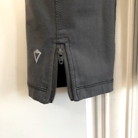 SIZE 6 Ivivva by Lululemon girls crop legging - Picture 7 of 10